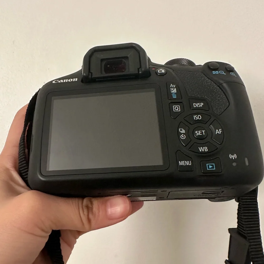 Canon EOS Rebel T7 DSLR Camera